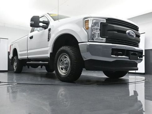 Used 2018 Ford F250 XL w/ Power Equipment Group AWD/4WD image 21