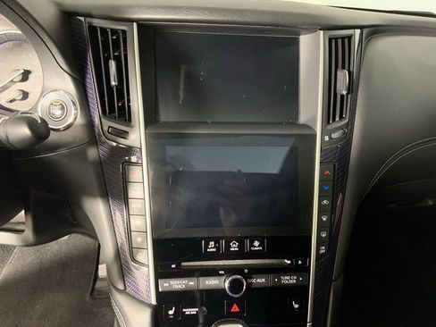 Used 2018 INFINITI Q60 Red Sport 400 image 19