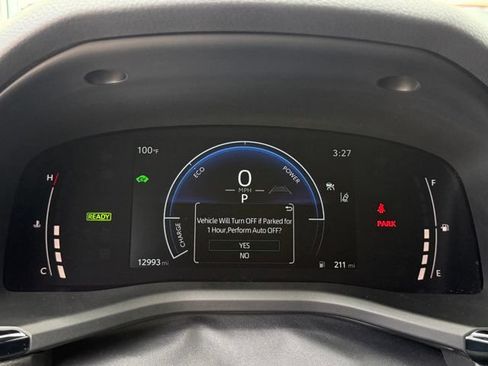Used 2025 Toyota Camry SE w/ Convenience Package FWD image 16