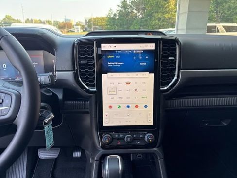 New 2025 Ford Ranger XLT w/ Equipment Group 301A High image 19