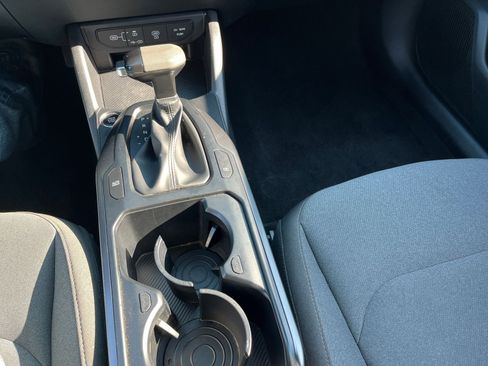 Used 2025 Kia K4 LXS image 40