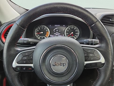 Used 2020 Jeep Renegade Trailhawk w/ Premium Leather Group image 24