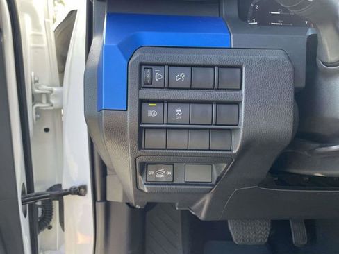 Used 2024 Toyota Tacoma TRD Off-Road AWD/4WD image 21