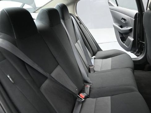 Used 2024 Nissan Sentra SV FWD image 22