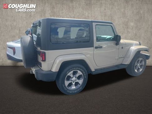 Used 2016 Jeep Wrangler Sahara w/ Dual Top Group AWD/4WD image 5