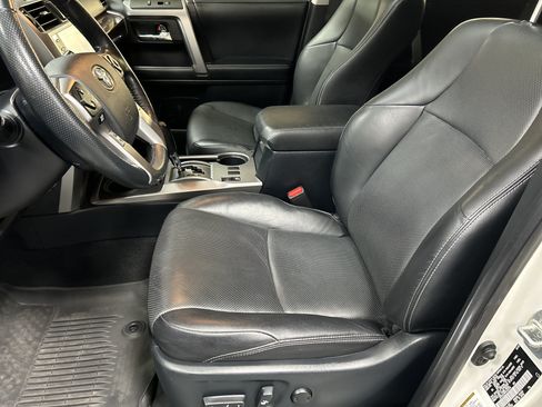 Used 2023 Toyota 4Runner Limited AWD/4WD image 16