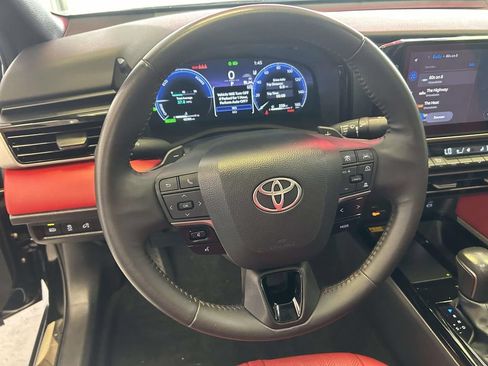Used 2025 Toyota Camry XSE FWD image 20