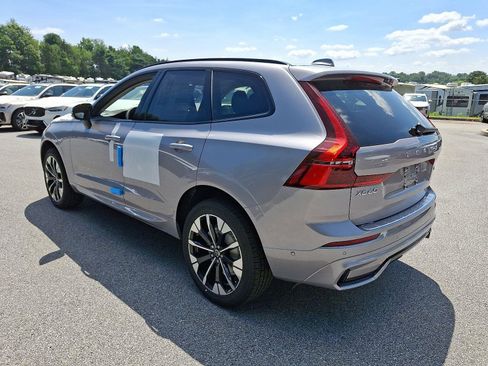 Used 2026 Volvo XC60 B5 Plus w/ Protection Package Premier image 3