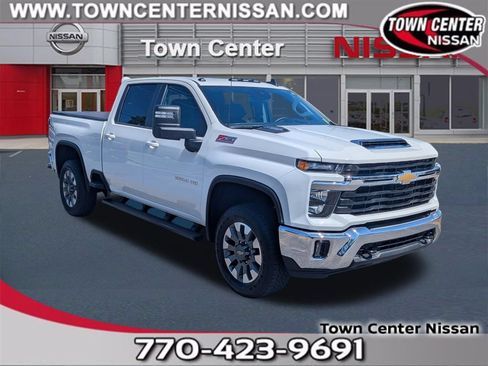 Used 2024 Chevrolet Silverado 2500 LT AWD/4WD image 1