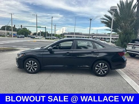 Certified 2025 Volkswagen Jetta S FWD image 8