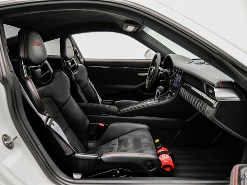 Used 2019 Porsche 911 GT3 RS RWD image 61