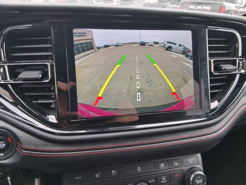 Used 2025 Dodge Durango GT image 9