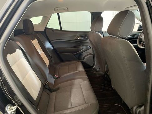 Used 2024 Chevrolet Trax LS w/ LS Convenience Package image 31