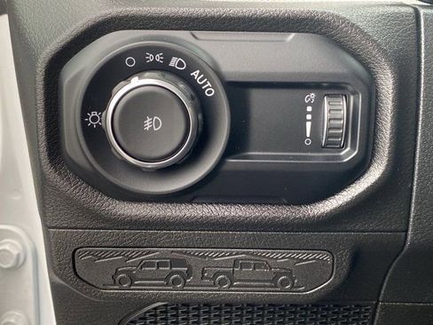 Used 2024 Jeep Wrangler Sport S image 18