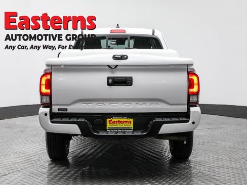 Used 2022 Toyota Tacoma SR w/ SR Convenience Package image 6