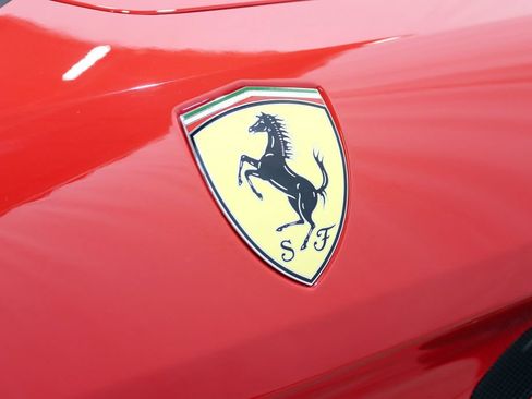 Used 2016 Ferrari California T RWD image 13