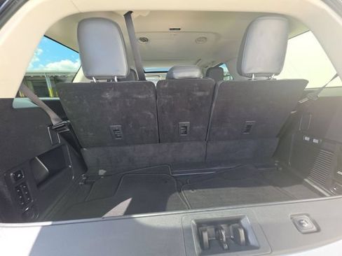 Used 2025 Ford Expedition Active RWD image 14