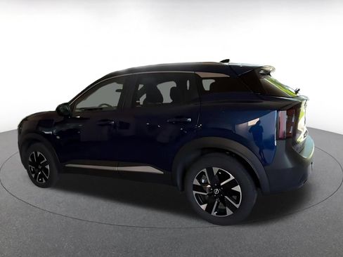 Used 2026 Nissan Kicks SV w/ Cold Weather Package AWD/4WD image 9
