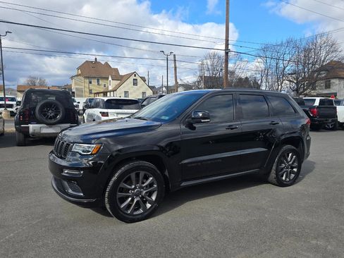 Used 2018 Jeep Grand Cherokee High Altitude image 3