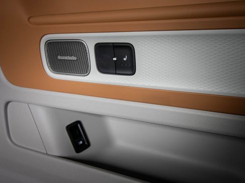 New 2025 Volkswagen ID. Buzz 1st Edition image 47