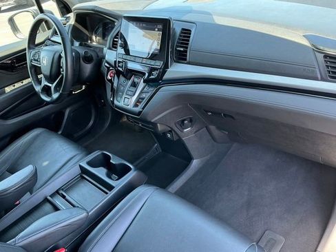 Used 2023 Honda Odyssey Touring image 23