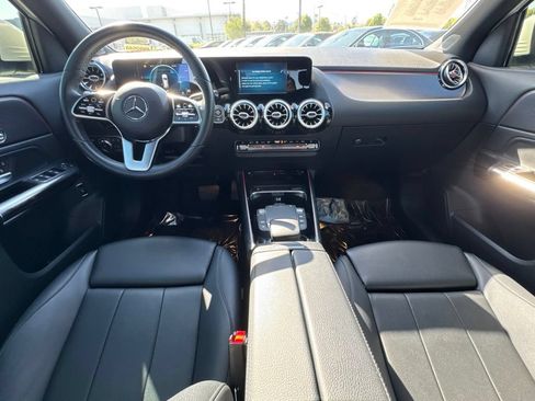 Certified 2021 Mercedes-Benz GLA 250 image 32