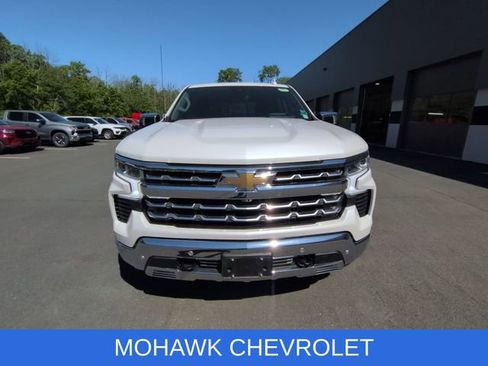 Used 2023 Chevrolet Silverado 1500 LTZ AWD/4WD image 7