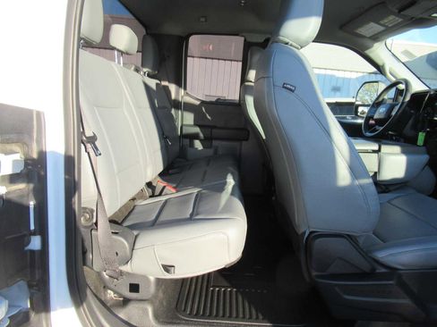 Used 2023 Ford F250 XL w/ XL Chrome Package image 17