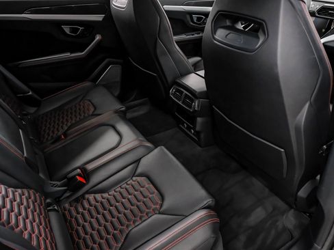 Used 2020 Lamborghini Urus image 48