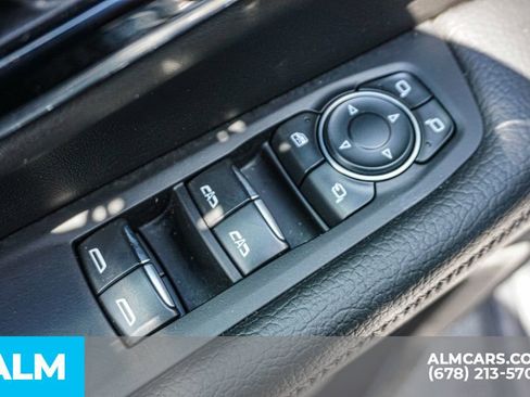 Used 2025 GMC Yukon XL Denali image 50