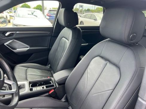 Used 2022 Audi Q3 2.0T Premium AWD/4WD image 7