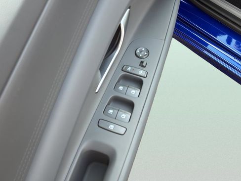 New 2026 Hyundai Elantra SE FWD image 11