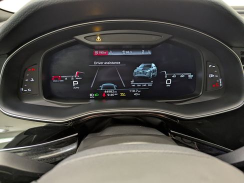 Used 2022 Audi Q7 Premium Plus image 17