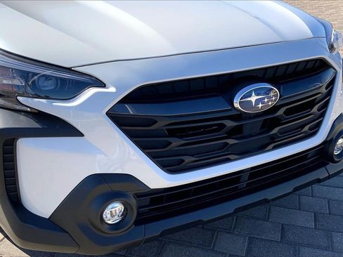 Certified 2025 Subaru Outback Premium image 31