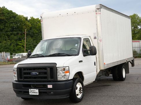 Used 2023 Ford E-350 and Econoline 350 Super Duty w/ Power Windows & Locks Group RWD image 4