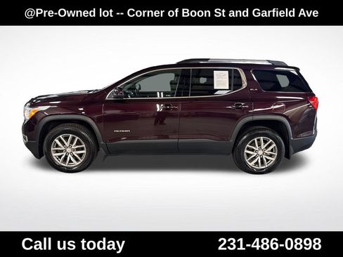Used 2017 GMC Acadia SLE AWD/4WD image 2