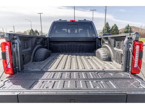 New 2026 Ford F350 Lariat w/ Black Appearance Package image 15