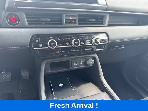 Used 2023 Honda Pilot EX-L image 9