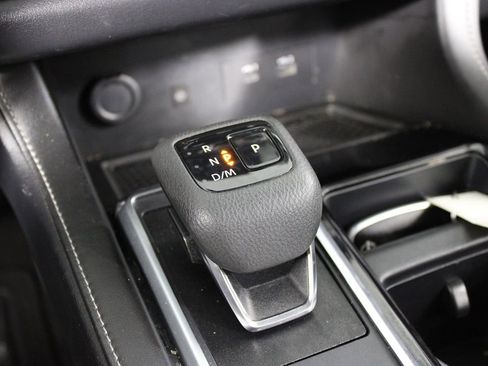 Used 2023 Nissan Pathfinder SL image 12