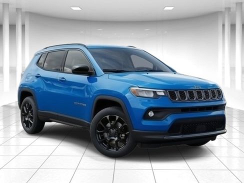 New 2026 Jeep Compass Latitude AWD/4WD image 5
