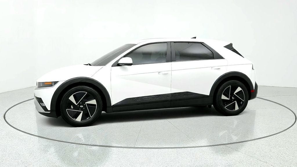 Used 2026 Hyundai Ioniq 5 SE RWD image 8