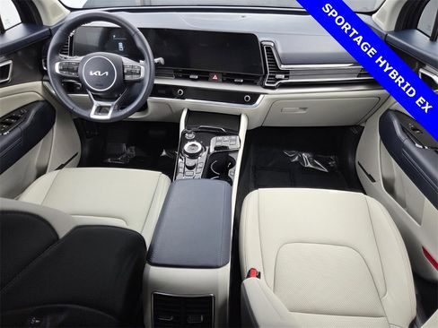 Used 2023 Kia Sportage EX w/ EX Premium Package image 21