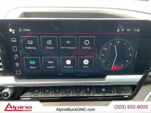 Certified 2024 GMC Sierra 1500 SLT w/ SLT Premium Plus Package AWD/4WD image 17