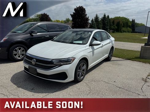 Used 2024 Volkswagen Jetta SE w/ Panoramic Sunroof Package FWD image 1