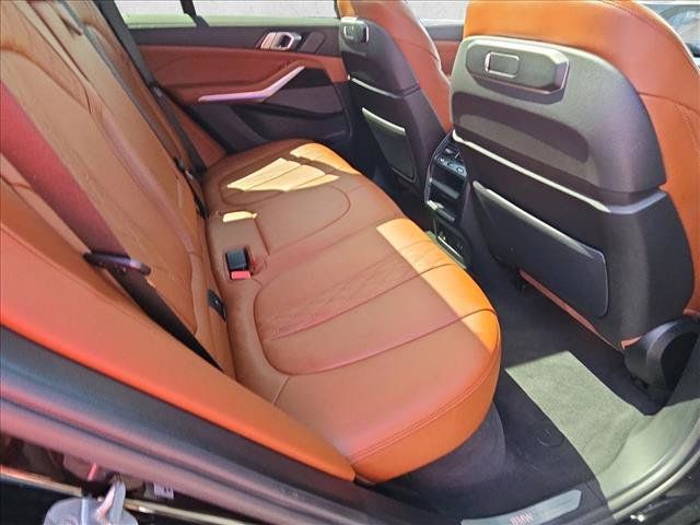 Certified 2024 BMW X5 xDrive40i w/ Premium Package AWD/4WD image 22