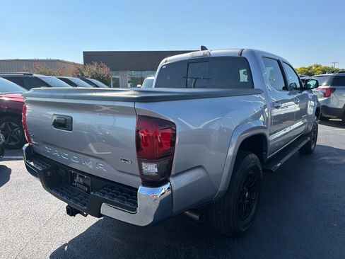 Used 2021 Toyota Tacoma SR5 AWD/4WD image 7