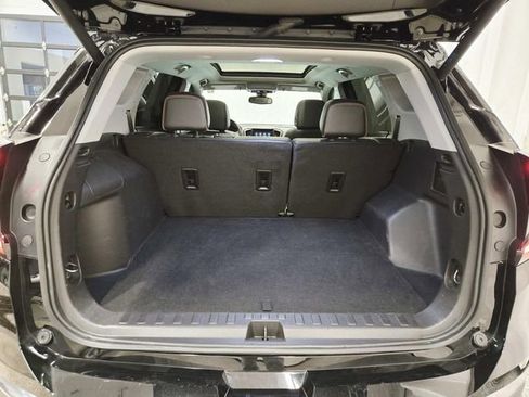 Certified 2024 GMC Terrain AT4 w/ Tech Package image 11