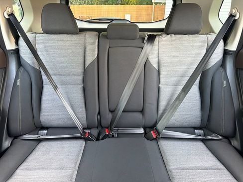 Used 2023 Nissan Rogue SV image 34