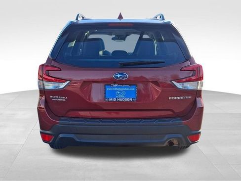 Used 2023 Subaru Forester Premium image 5