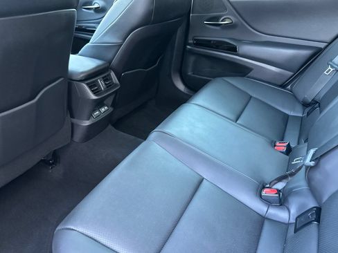 Used 2024 Lexus ES 350 FWD image 12